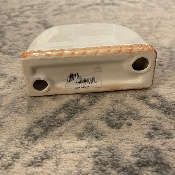 Ceramic olive basket weave napkin holder - Picture 7 of 7